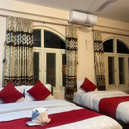 Hotel Nightingale Pokhara Exterior photo